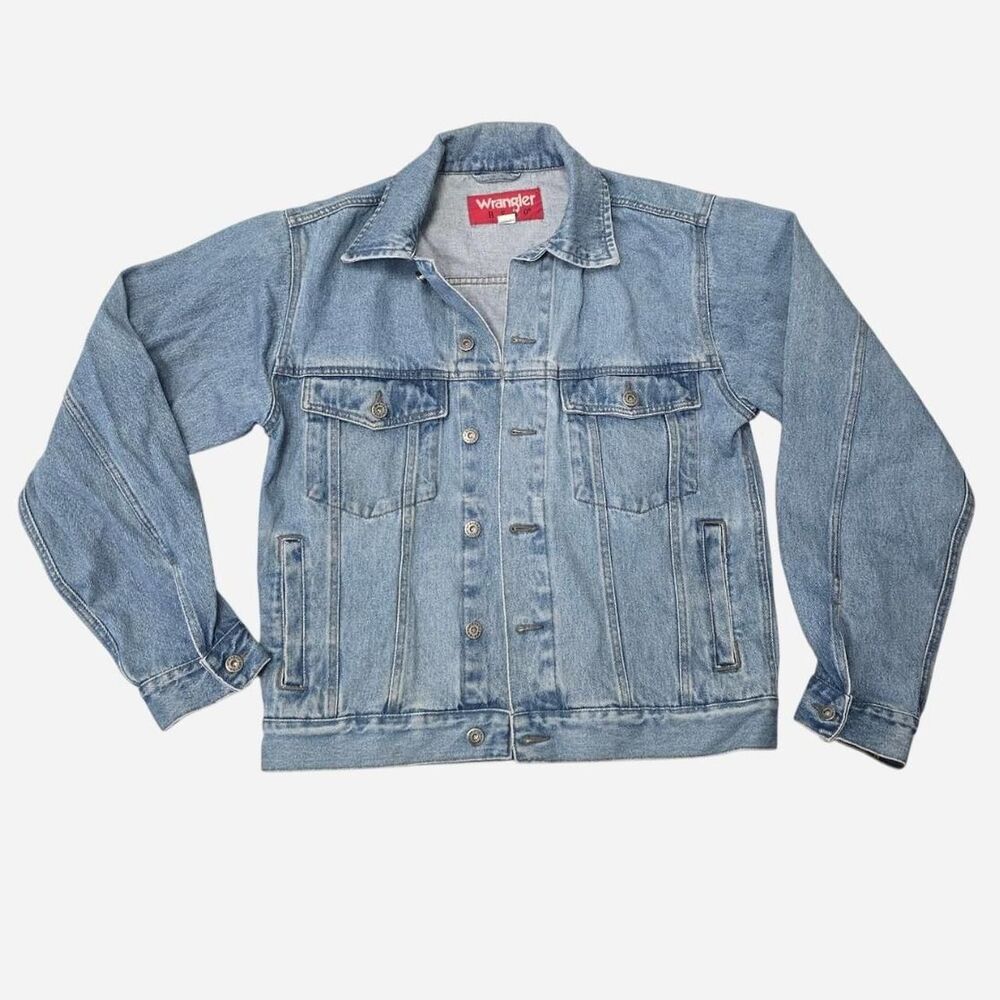 Vintage Wrangler Hero Men's Size Small blue denim trucker jacket Y2K